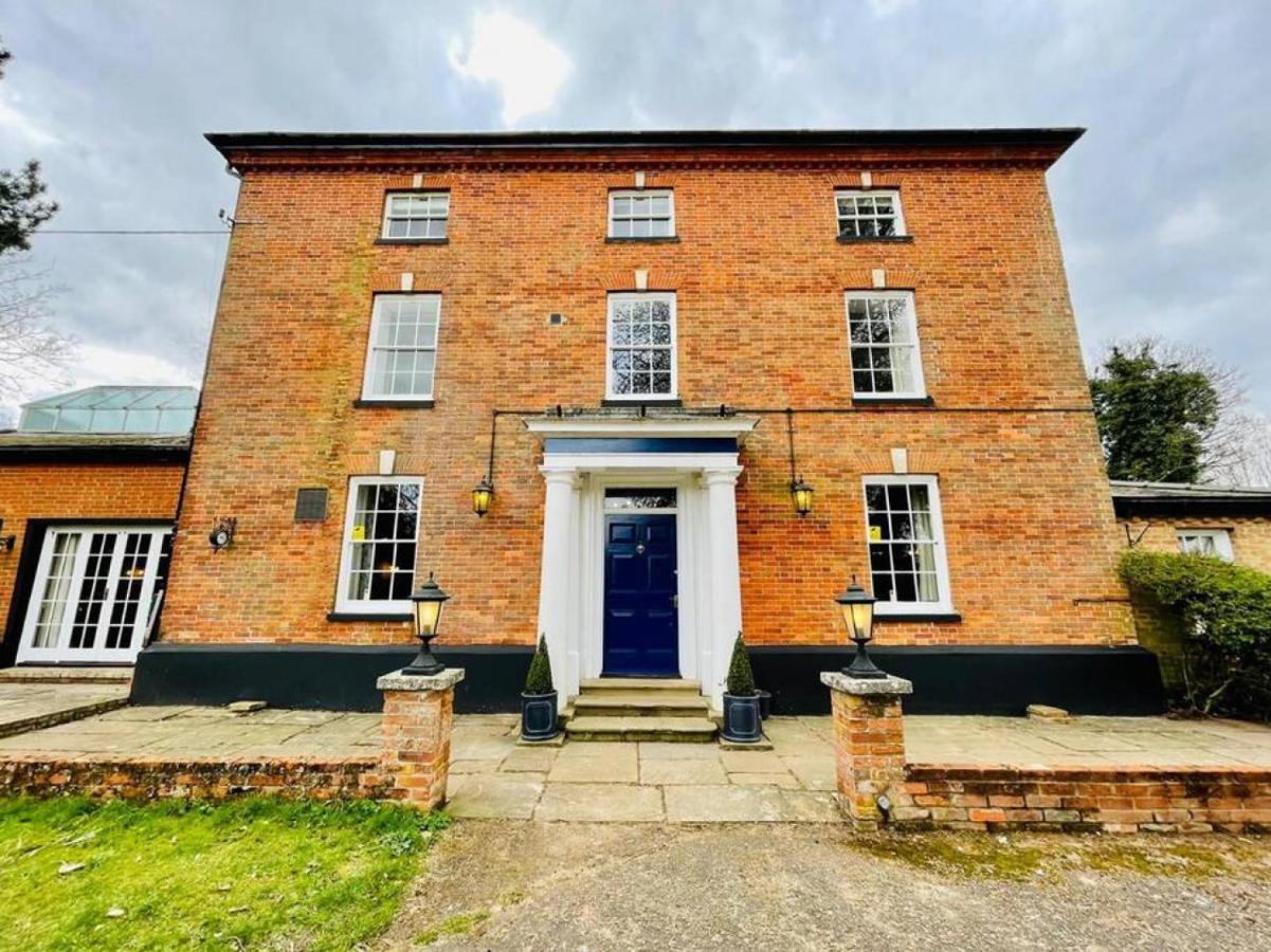 Lydney House Swaffham Sleeps 22 Villa ภายนอก รูปภาพ