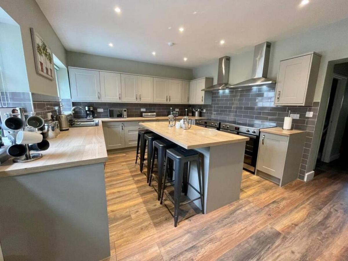 Lydney House Swaffham Sleeps 22 Villa ภายนอก รูปภาพ