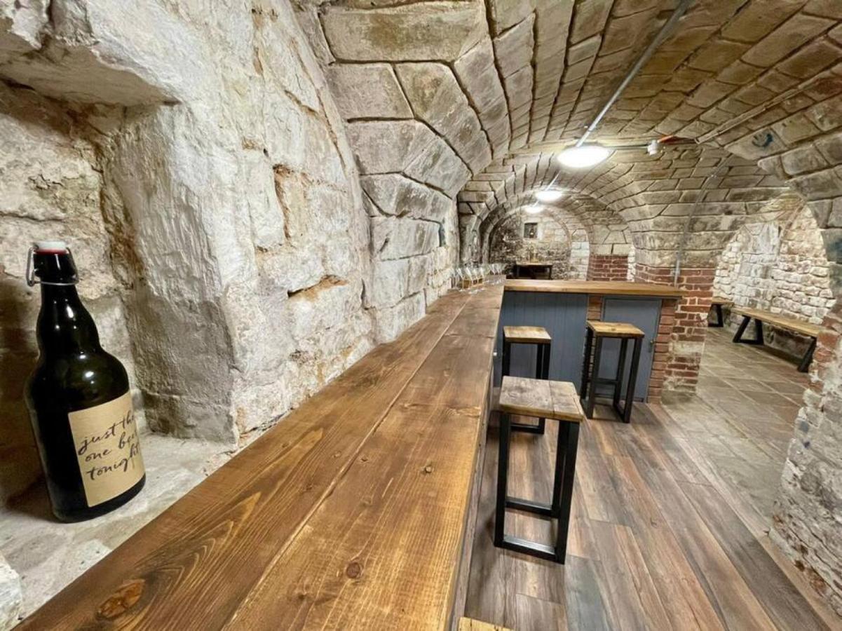 Lydney House Swaffham Sleeps 22 Villa ภายนอก รูปภาพ