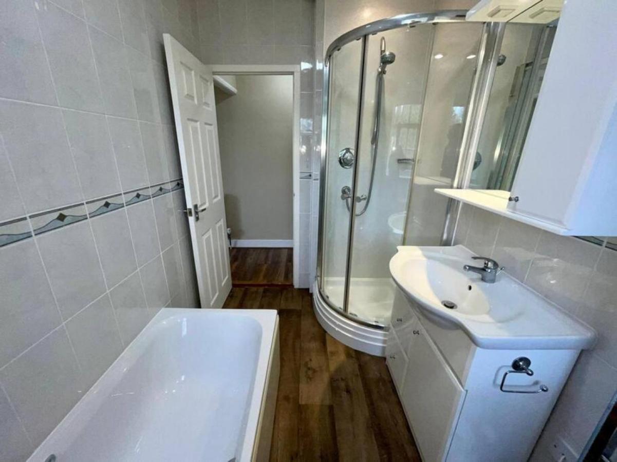 Lydney House Swaffham Sleeps 22 Villa ภายนอก รูปภาพ